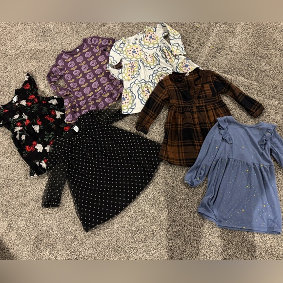 Assorted Girls' Dresses Collection - Picture 1 of 4
